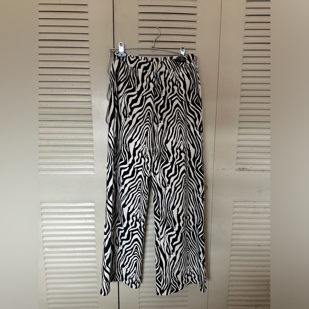 Zebra Print Pants (Short)